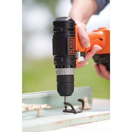 GoPak 4 tool combo kit driving screw.
