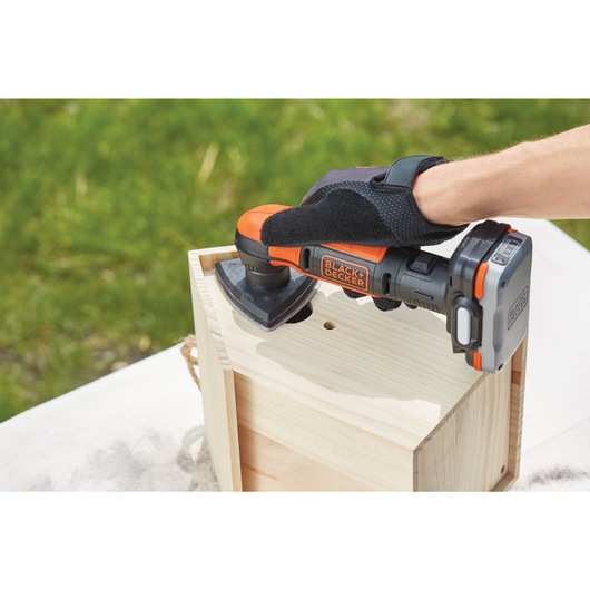 Sander feature of gopak 4 tool combo kit.