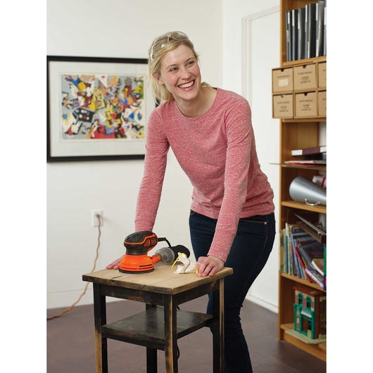 5 inch random orbital sander can be used by anyone.