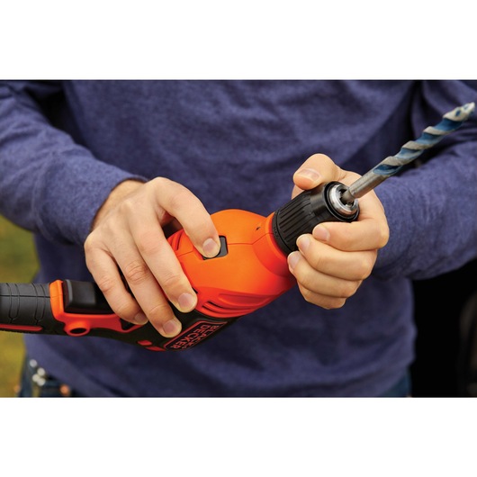 Single sleeved chuck feature of 6.5 AMP Half inch Hammer Drill.