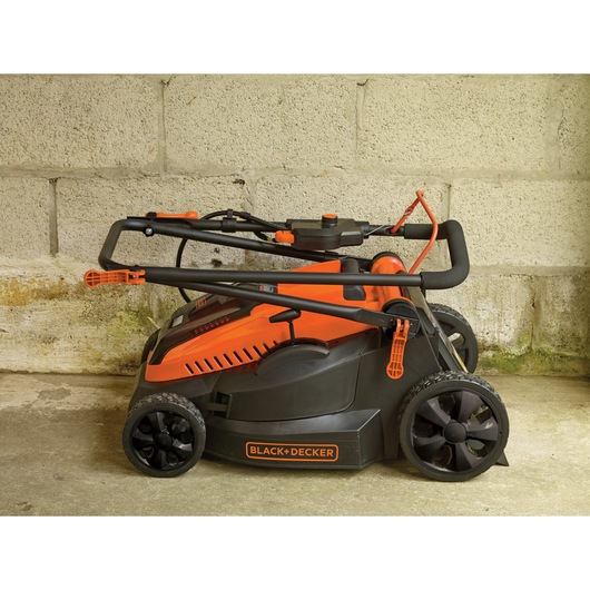 Easy storage feature of 40 volt MAX lithium 16 inch mower.