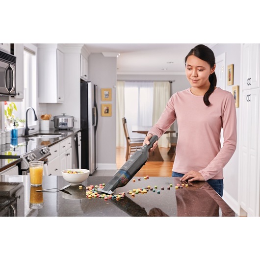 dustbuster® AdvancedClean™ Slim Cordless Handheld Vacuum