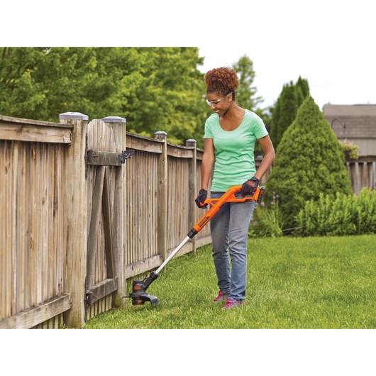 20V MAX* Lithium 10 in. String Trimmer / Edger