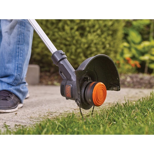 20V MAX* Lithium 10 in. String Trimmer / Edger