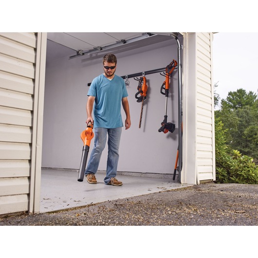 20V MAX* Lithium POWERBOOST Sweeper